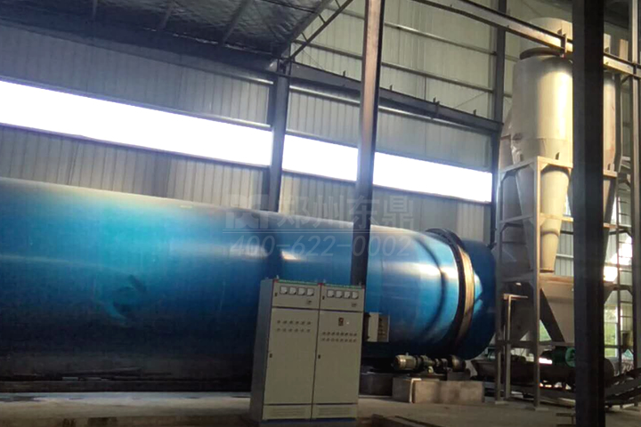 生物质烘干机厂家郑州东鼎干燥开发了大型柠条烘干机成套设备，实现了柠条资源规模化利用之路。